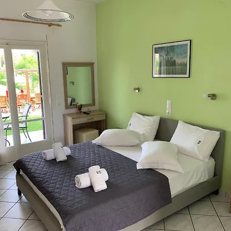 Eleftheria And Apartamento Acharavi (Corfu)