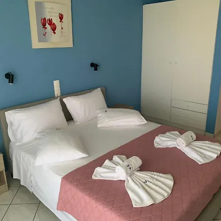 Apartament Eleftheria And *