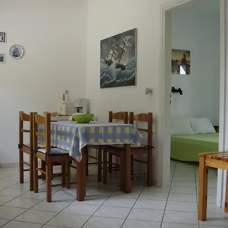 Apartament Eleftheria And *