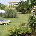 Eleftheria And Appartement *