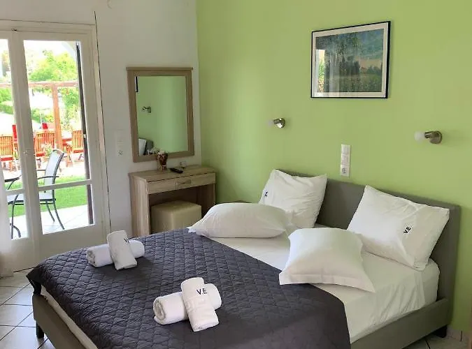 Eleftheria And Apartment Acharavi (Corfu)