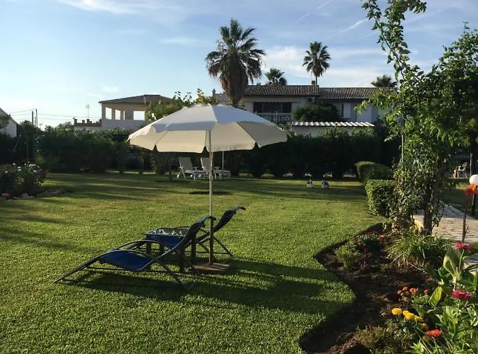 Apartament Eleftheria And *